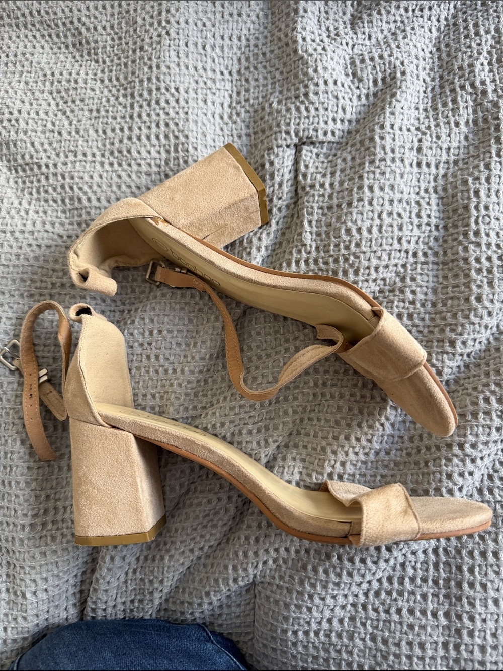 Women’s Block Heel Sandals in Beige - Classic Ankle Strap